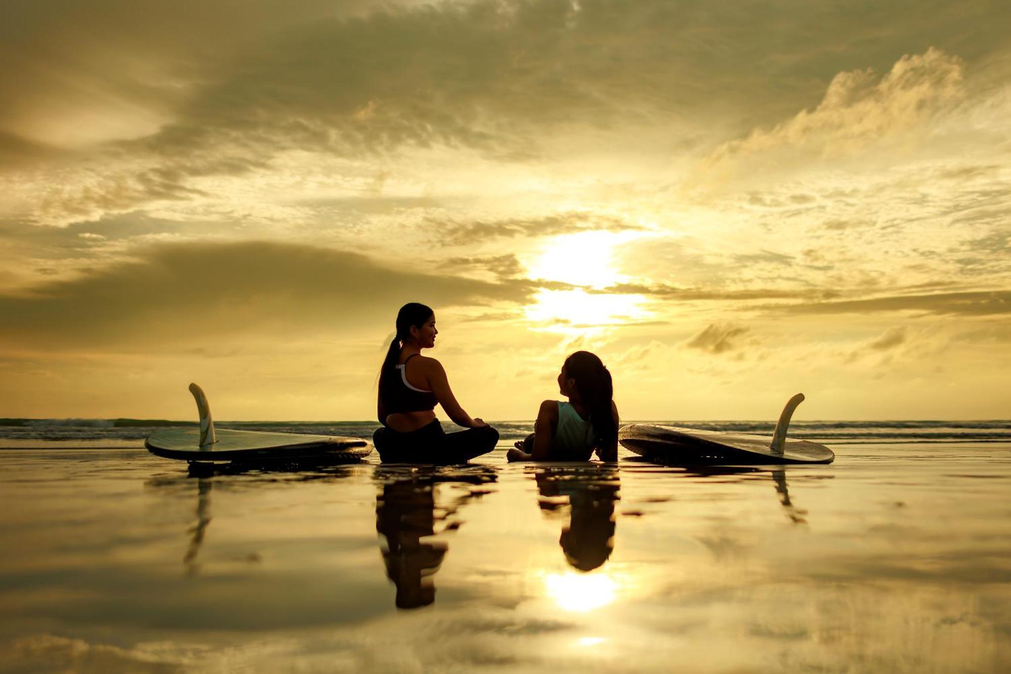 Jw Marriott Khao Lak Resort And Spa Εξωτερικό φωτογραφία Sunset at Baler
