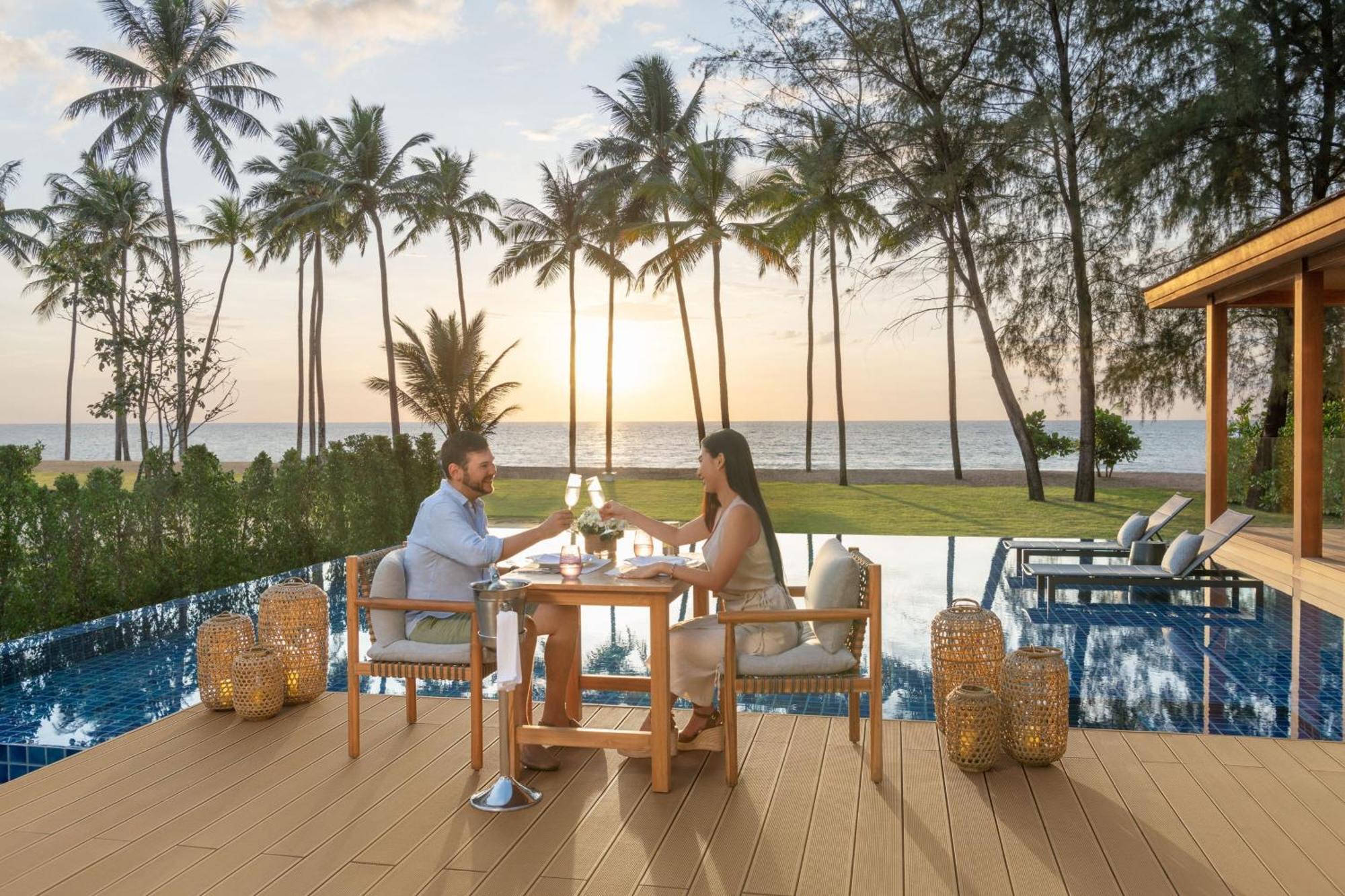 Jw Marriott Khao Lak Resort And Spa Εξωτερικό φωτογραφία The Beach Club