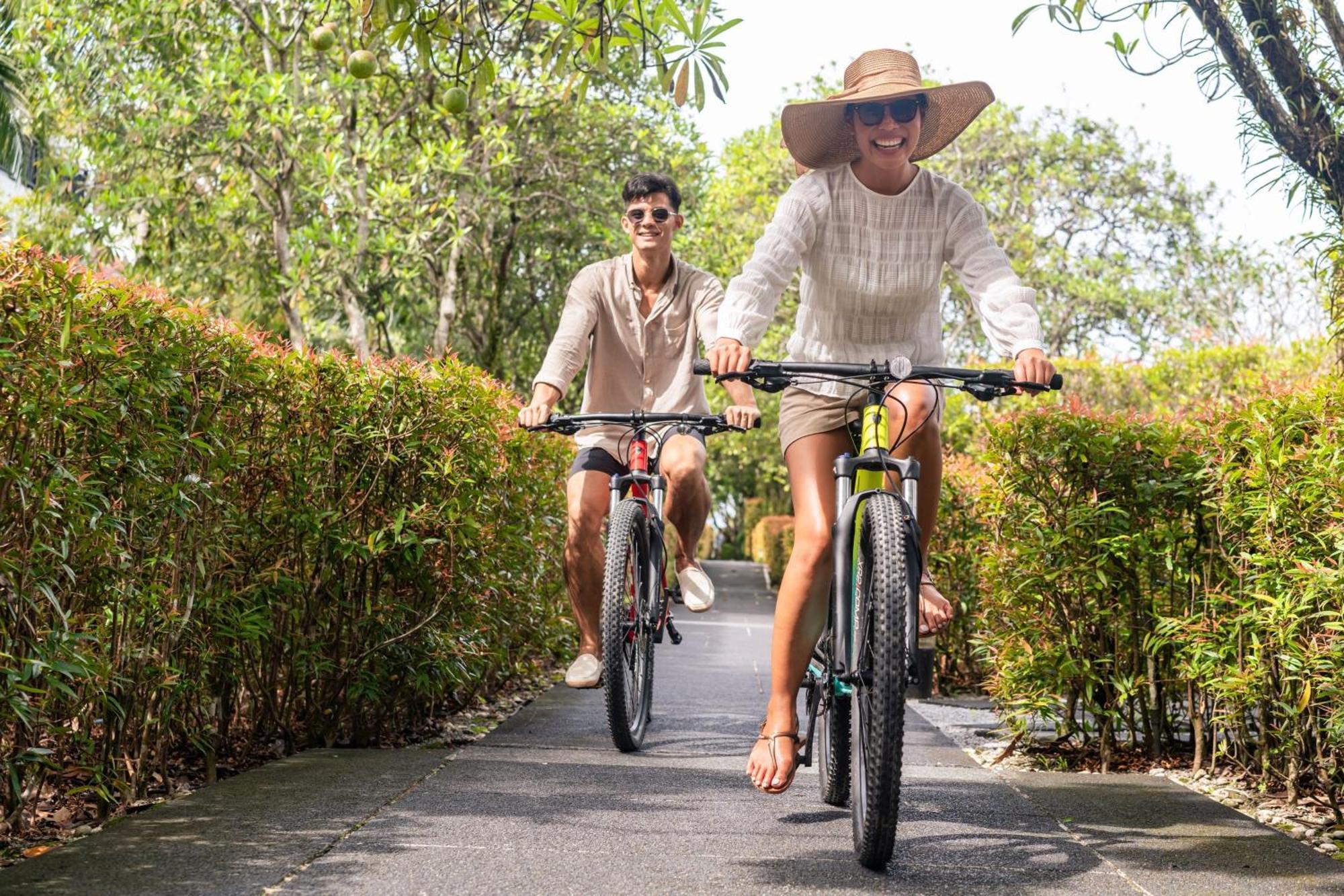 Jw Marriott Khao Lak Resort And Spa Εξωτερικό φωτογραφία Biking at the Royal Project Park